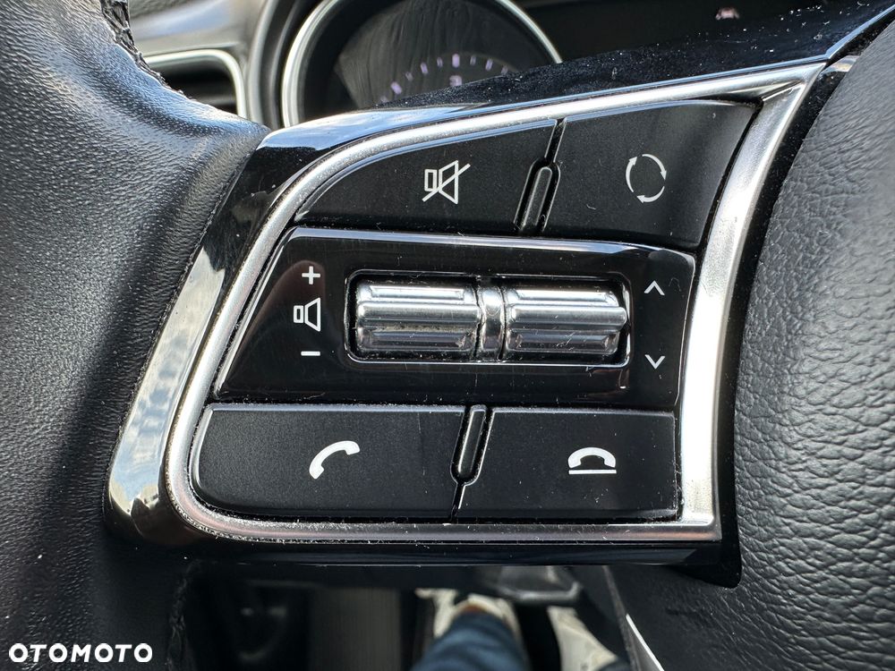 Kia Ceed 1.6 CRDi SCR M - 15