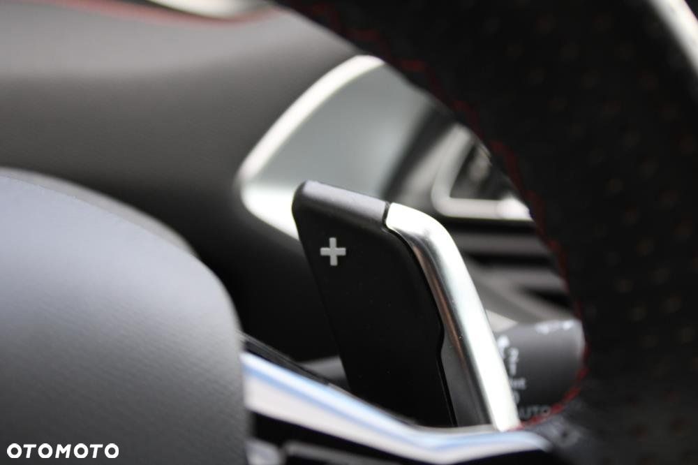 Peugeot 308 - 22