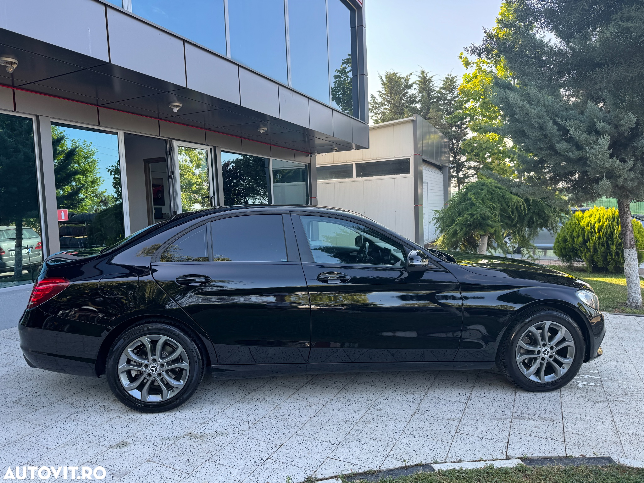 Mercedes-Benz C 180 d T 9G-TRONIC - 17