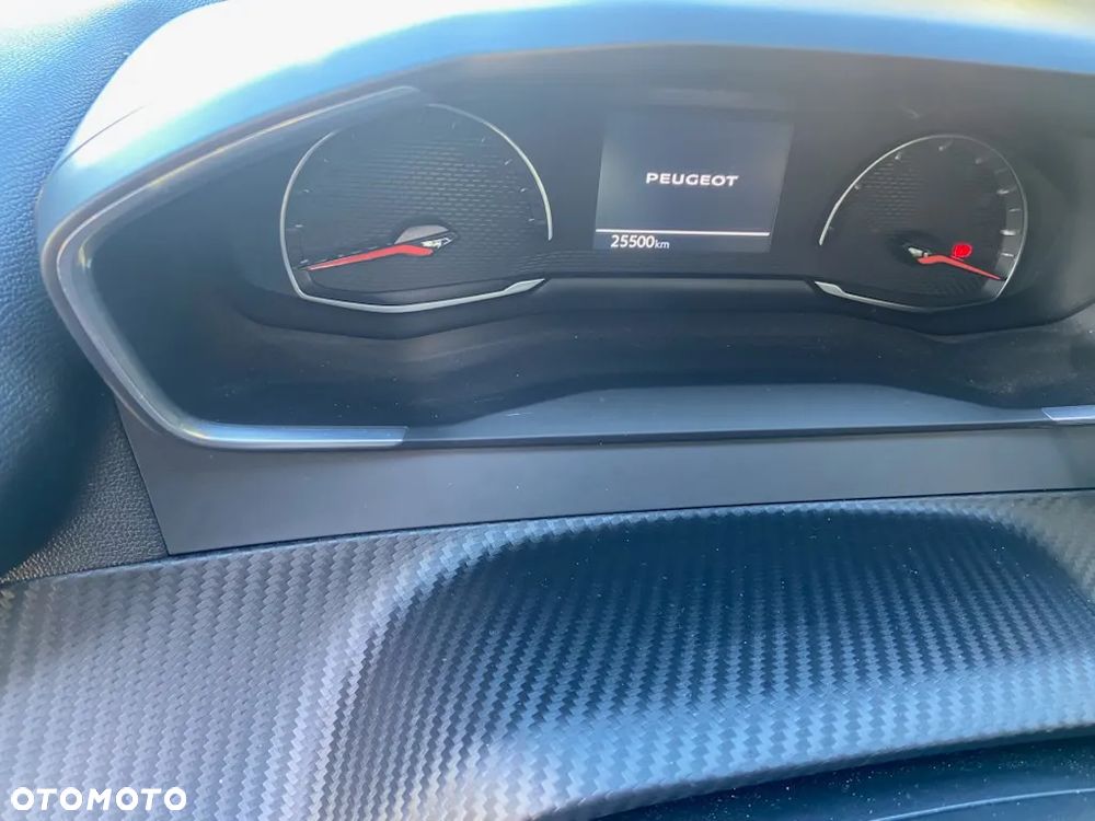 Peugeot 2008 1.2 PureTech Allure Pack S&S EAT8 - 10