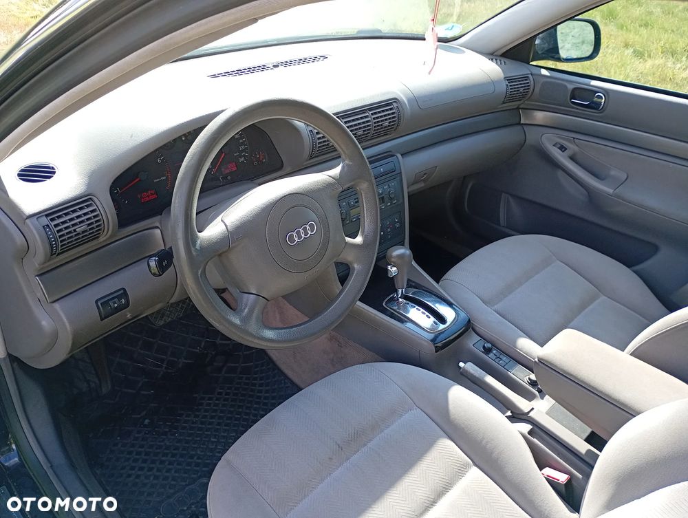 Audi A4 Avant - 6
