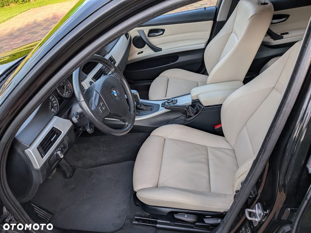 BMW Seria 3 320d DPF - 12