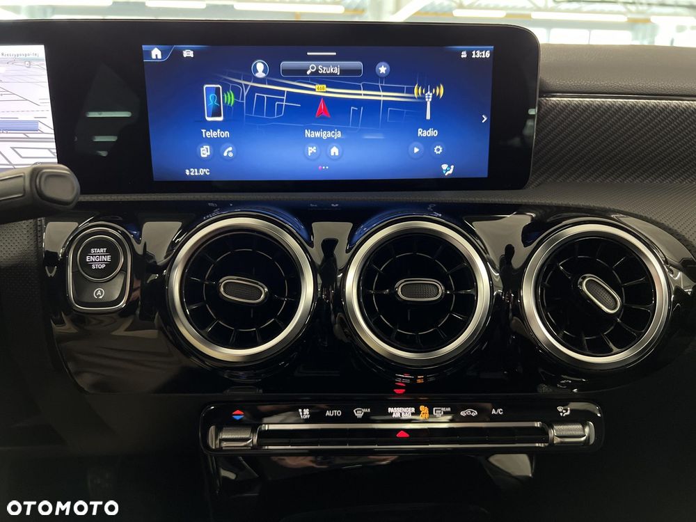 Mercedes-Benz Klasa A 180 Progressive 7G-DCT - 26