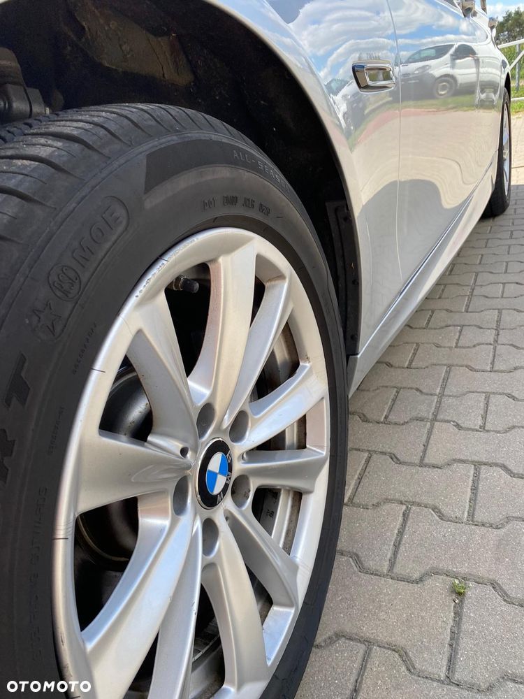BMW Seria 5 528i xDrive - 5