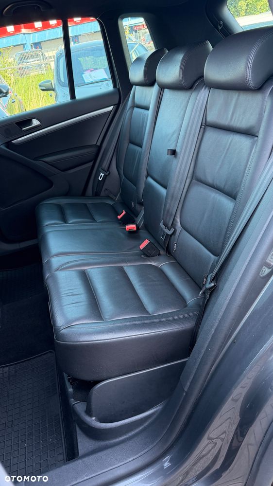 Volkswagen Tiguan 2.0 TDI 4Mot Perfectline R-Style DSG - 11