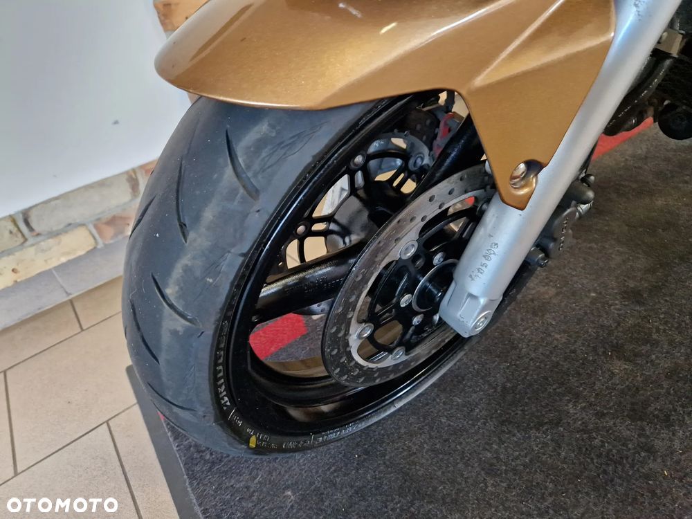 Suzuki SV - 18