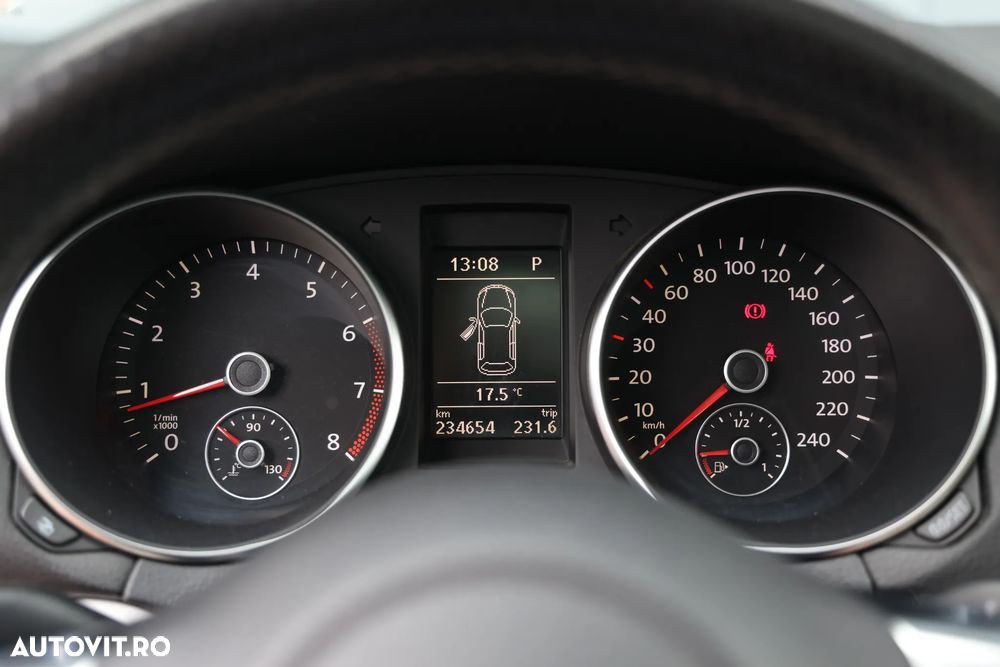 Volkswagen Golf 1.4 TSI Highline DSG - 27