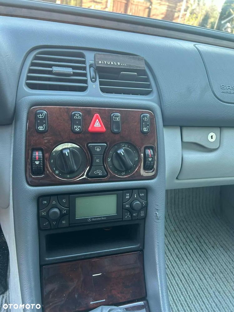 Mercedes-Benz CLK - 9