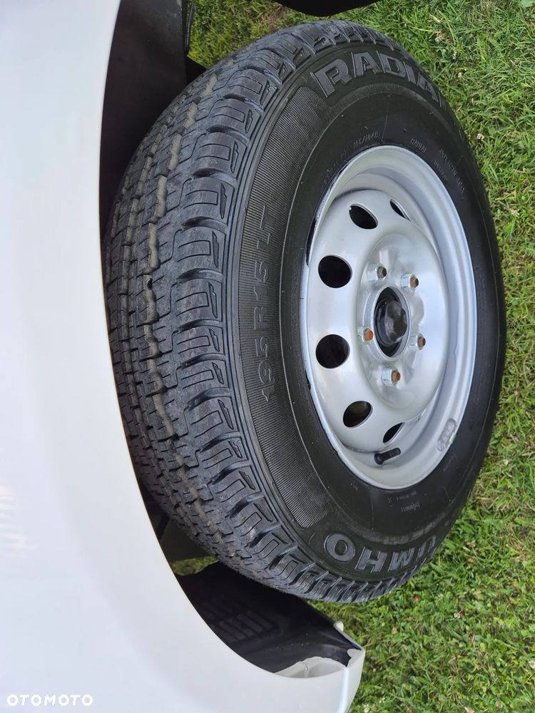 Kia K2900 K2500 - 18