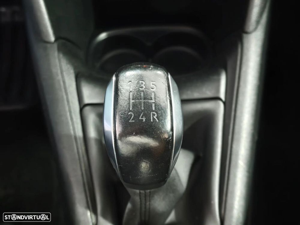 Peugeot 208 1.2 PureTech Allure - 12
