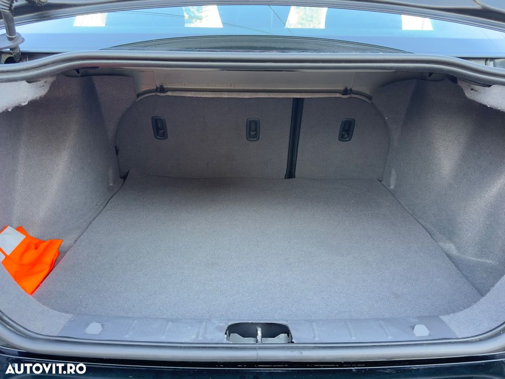 Volvo S40 D2 Kinetic - 17