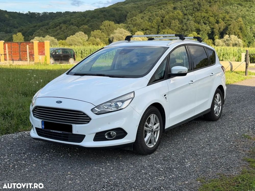 Ford S-Max - 8