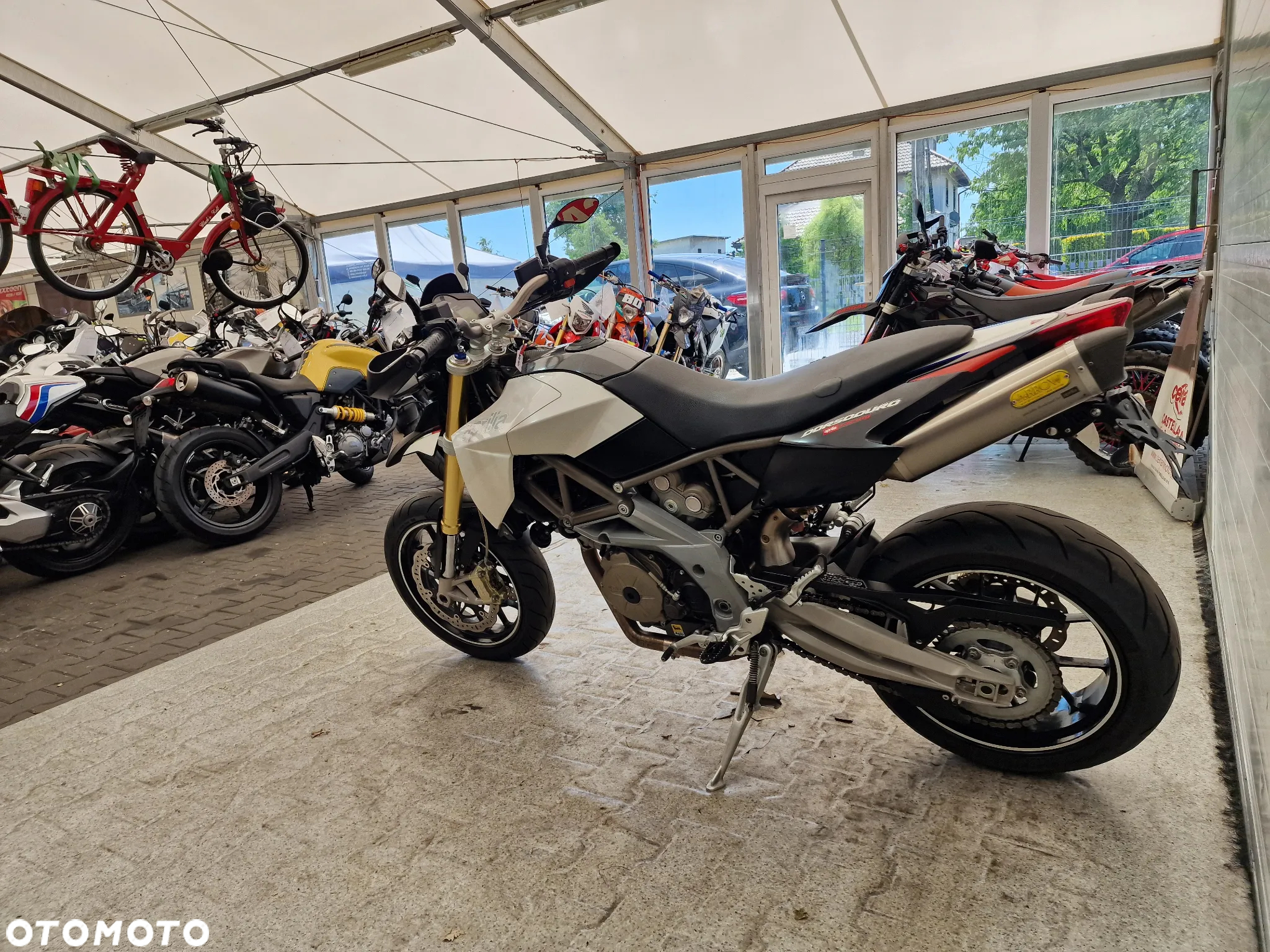 Aprilia Dorsoduro - 23