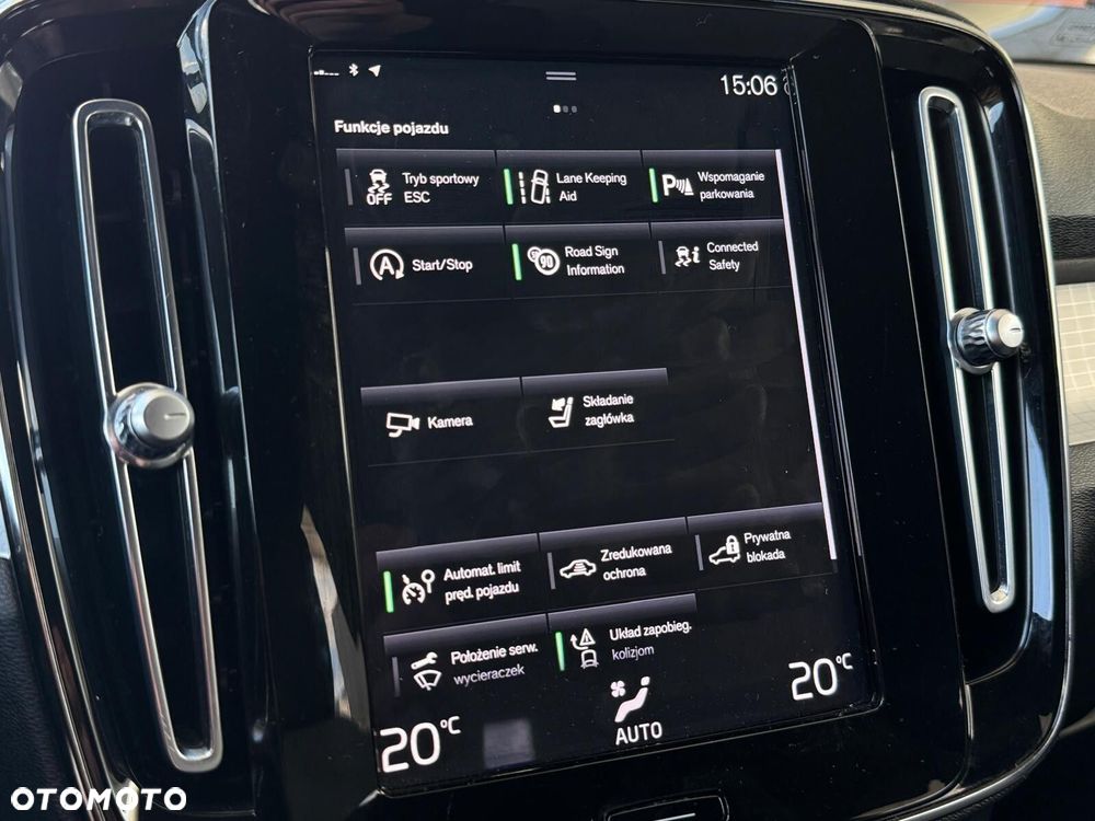 Volvo XC 40 T3 Momentum - 27