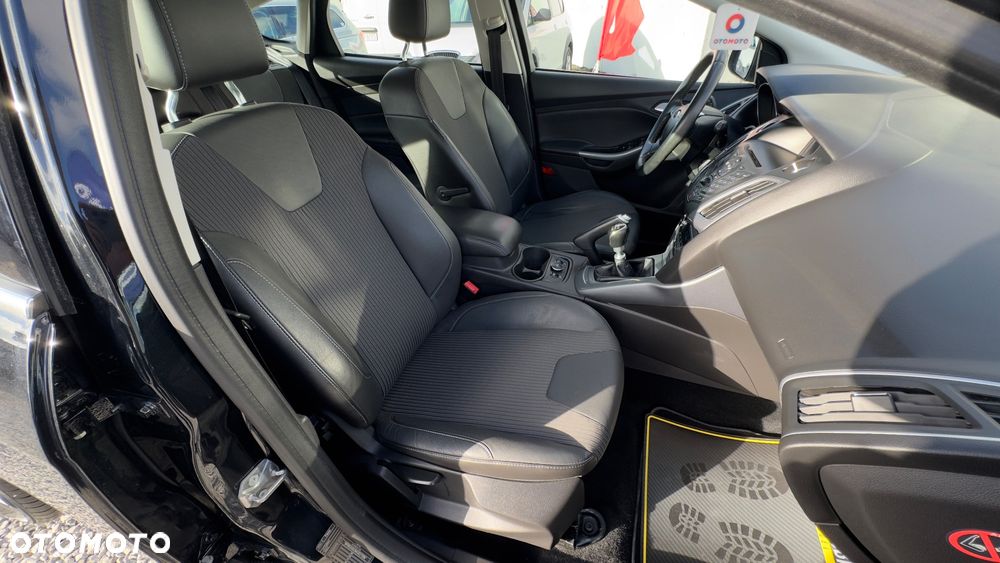 Ford Focus 1.6 EcoBoost Start-Stopp-System Titanium - 32