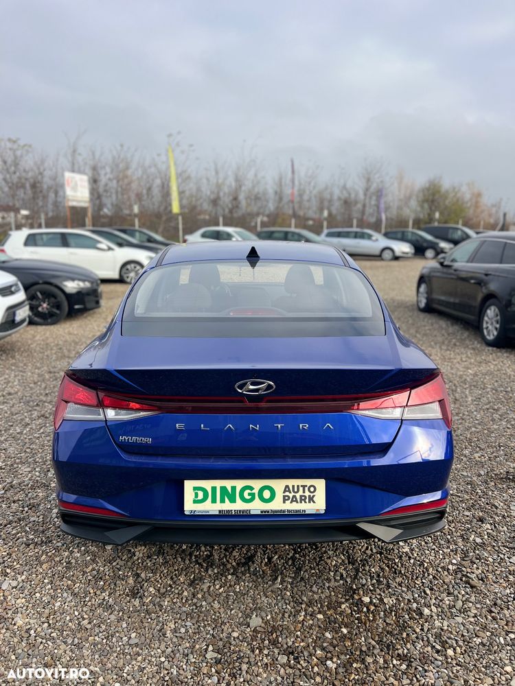 Hyundai Elantra 1.6 l 123 CP 6MT Classic - 5