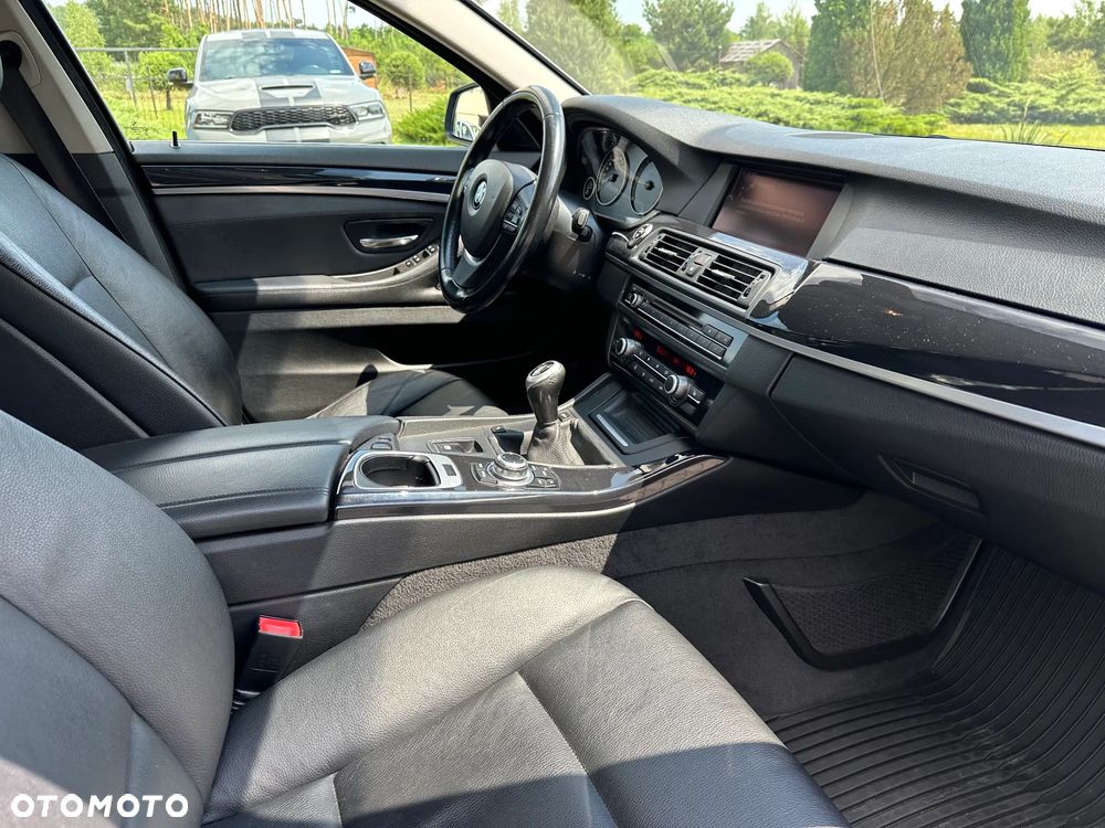 BMW Seria 5 520d Modern Line - 22