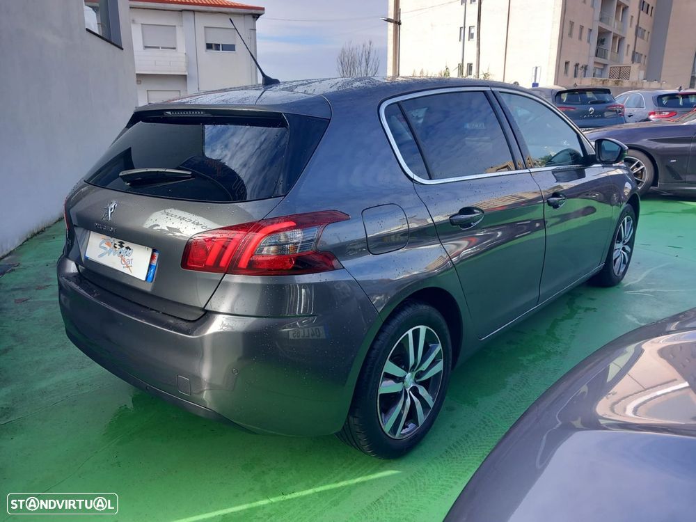 Peugeot 308 - 5