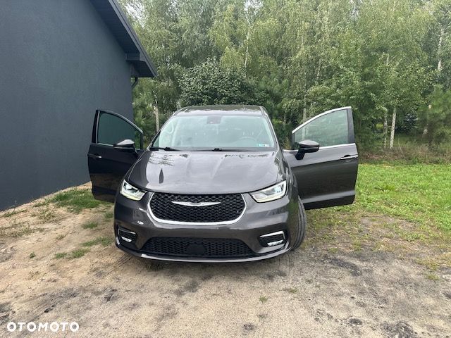 Chrysler Pacifica - 8