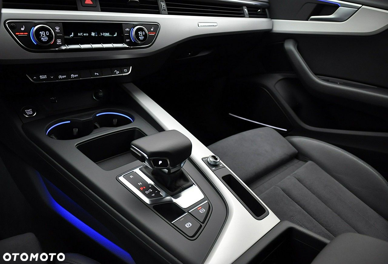 Audi A4 Allroad - 22