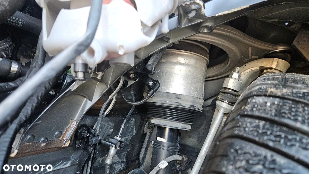 Mercedes-Benz GLC - 18