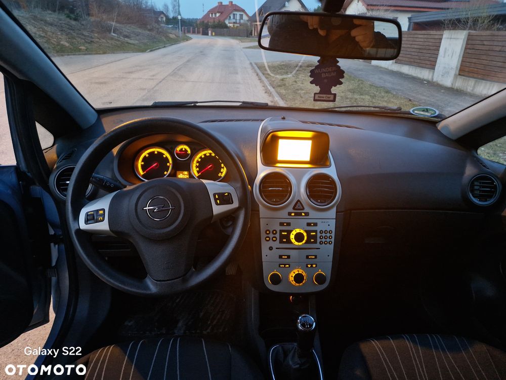 Opel Corsa - 8