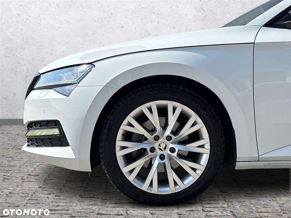 Skoda Superb 2.0 TDI SCR Ambition DSG - 34