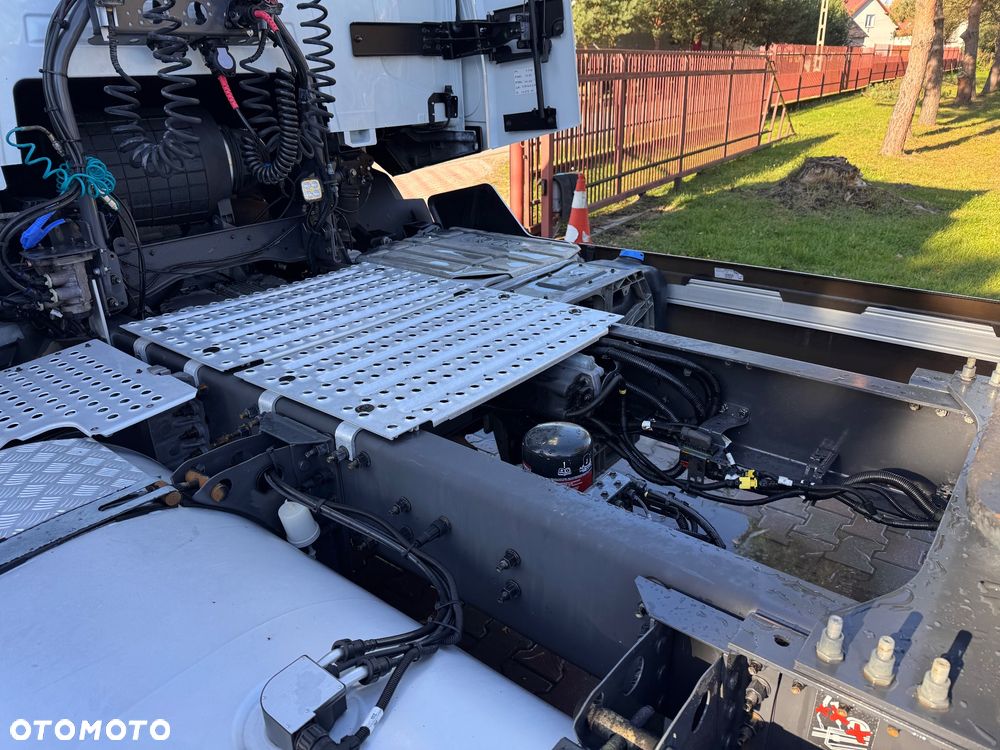 Renault T480 retarder - 8