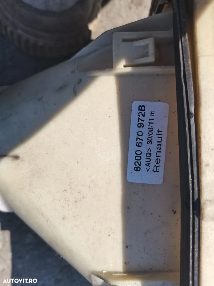 Timonerie Ansamblu Maneta Schimbator cu Sufe Cutie Viteze Manuala in 5 Trepte Dacia Sandero 1 1.4 B 2004 - 2012 Cod 8200670972B - 2