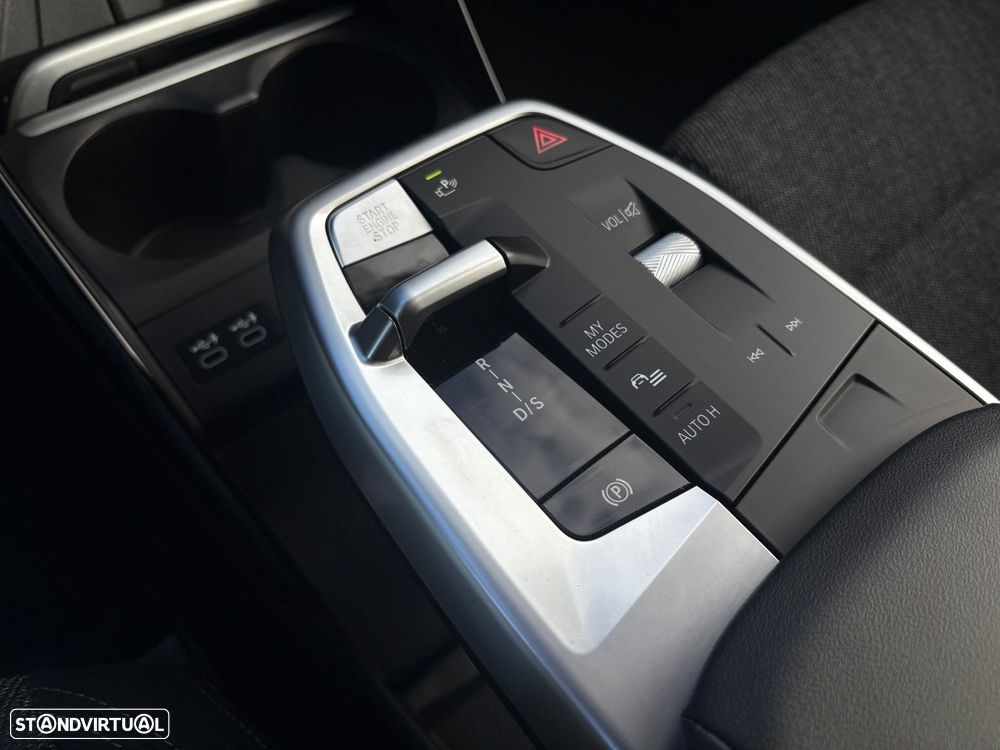 BMW 218 Active Tourer i Auto - 18