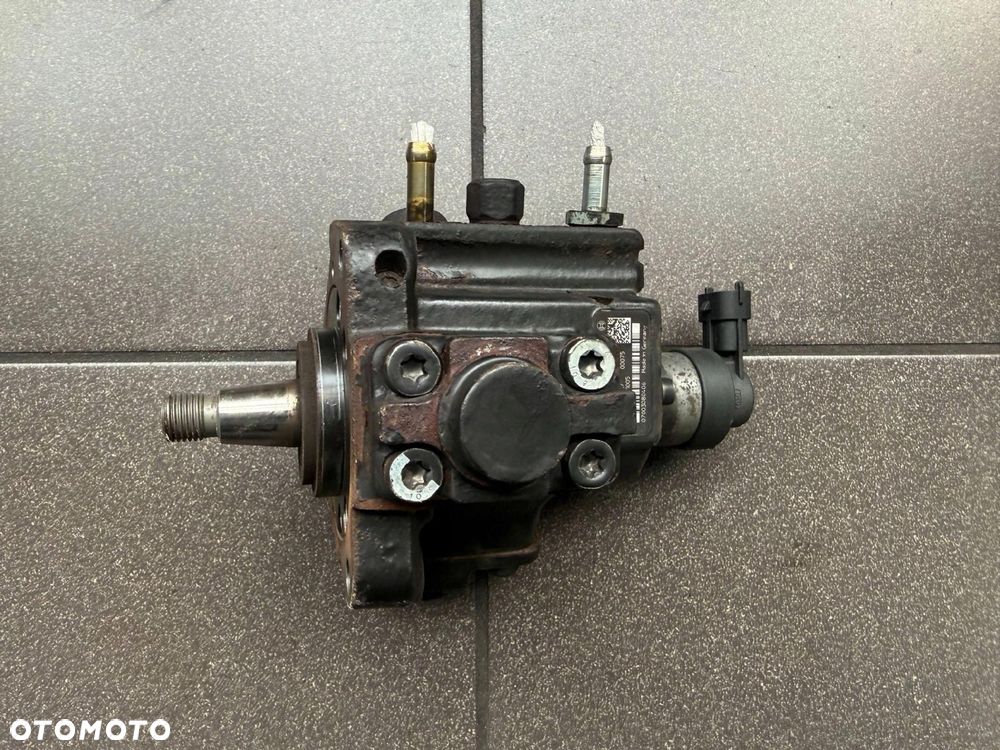 POMPA WTRYSKOWA 2.0 CDTI OPEL BOSCH 0445010193 55571005 - 1