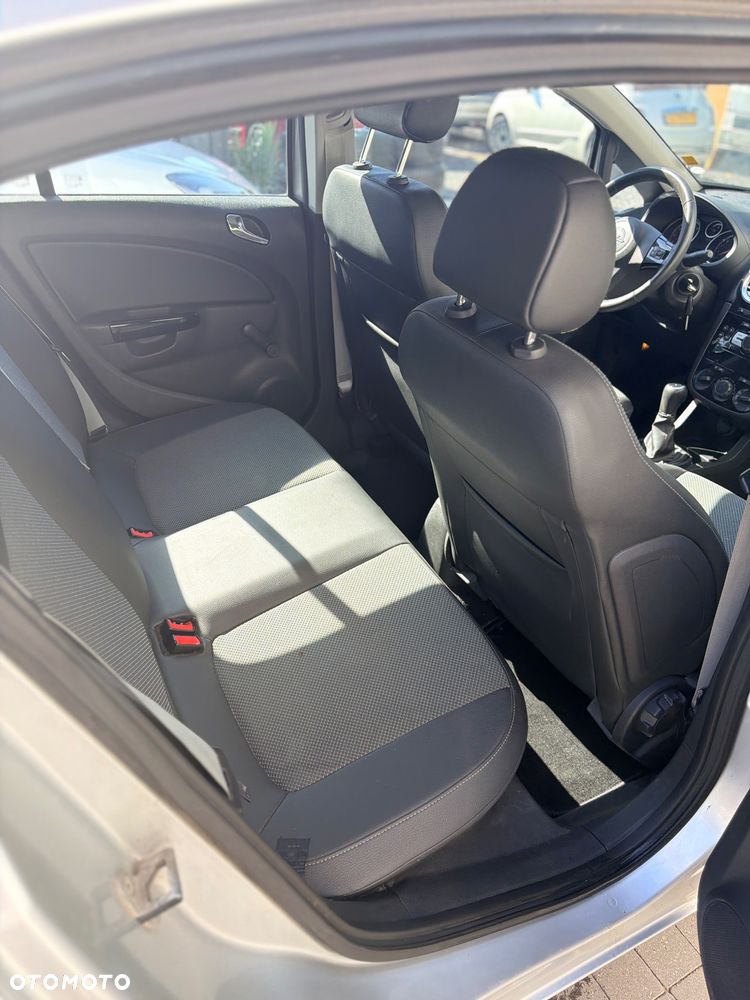 Opel Corsa 1.2 16V Color Edition - 9