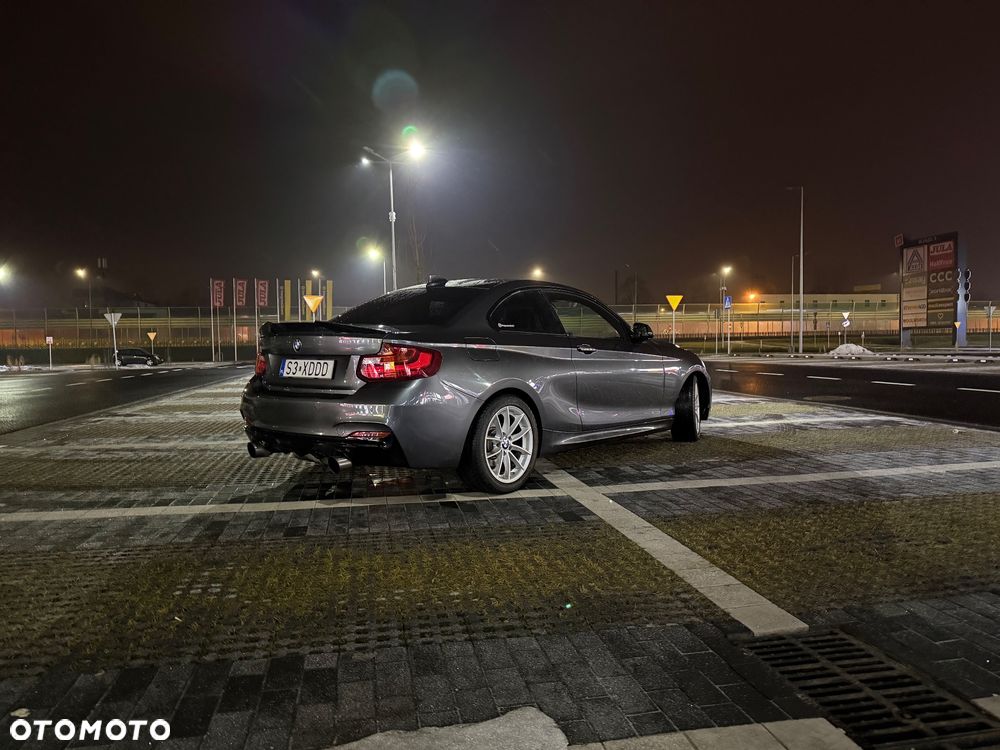 BMW Seria 2 218d - 13