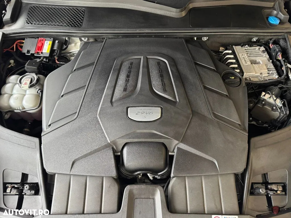 Porsche Cayenne S Tiptronic S Platinum Edition - 27
