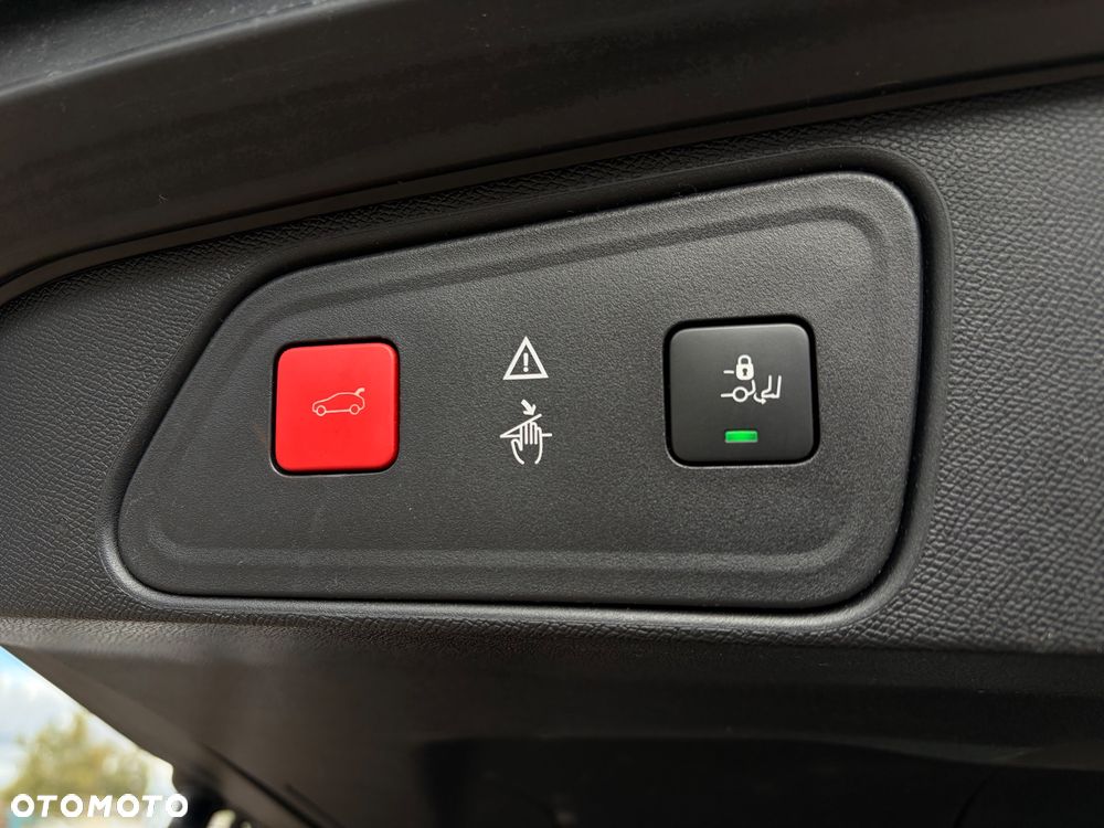 Peugeot 3008 PureTech 130 Stop & Start GPF EAT8 Allure - 28