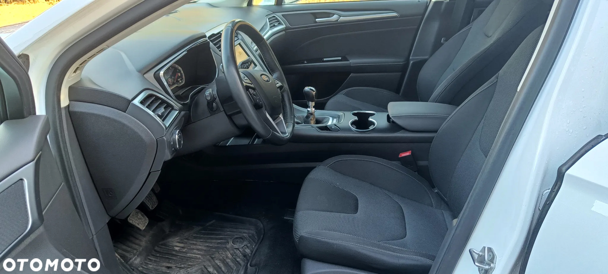 Ford Mondeo 1.5 TDCi ECOnetic Ambiente - 8