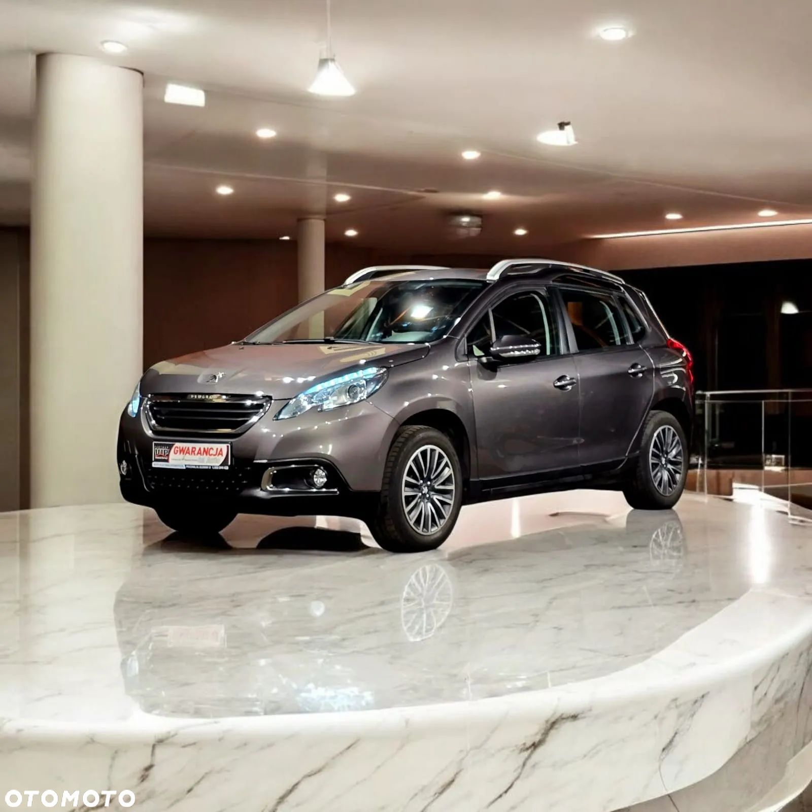 Peugeot 2008 1.2 VTi Allure - 1