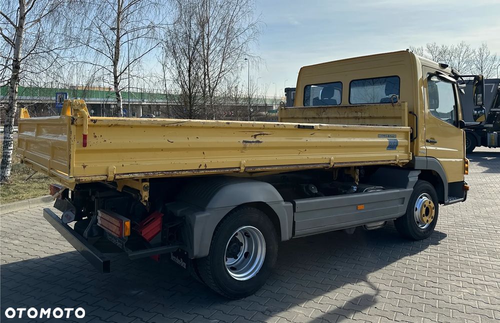 Mercedes-Benz - 5