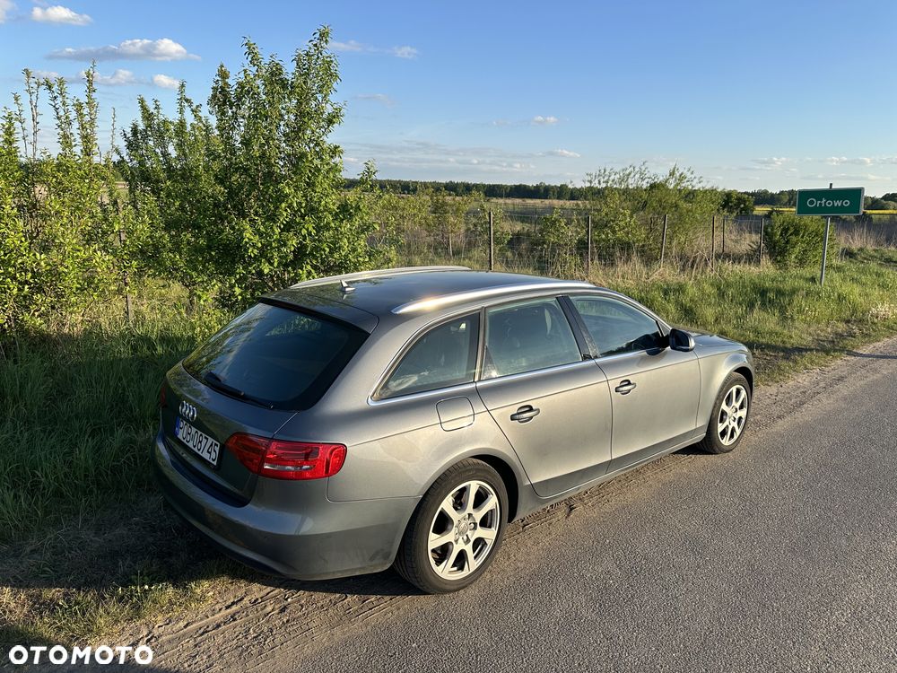 Audi A4 Avant - 4