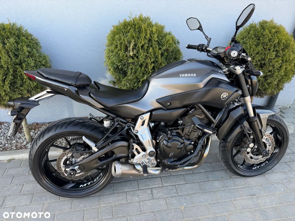 Yamaha MT - 4
