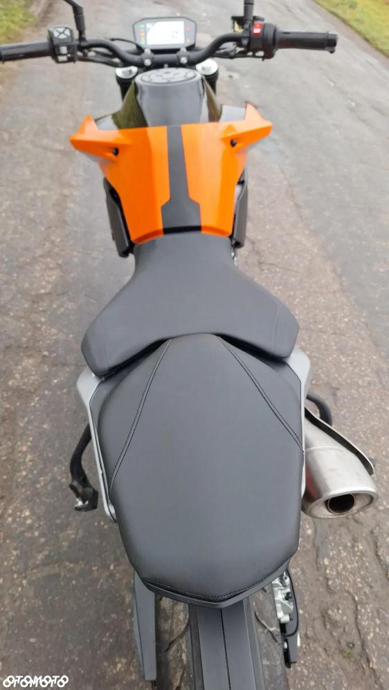 KTM Duke - 19