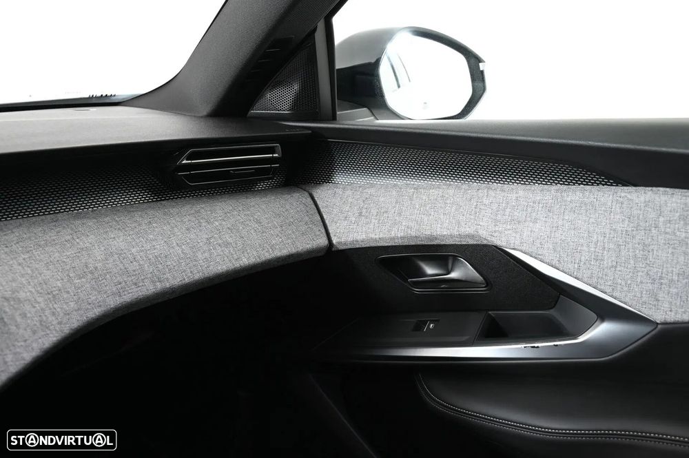 Peugeot 3008 1.2 Hybrid GT e-DCS6 - 27