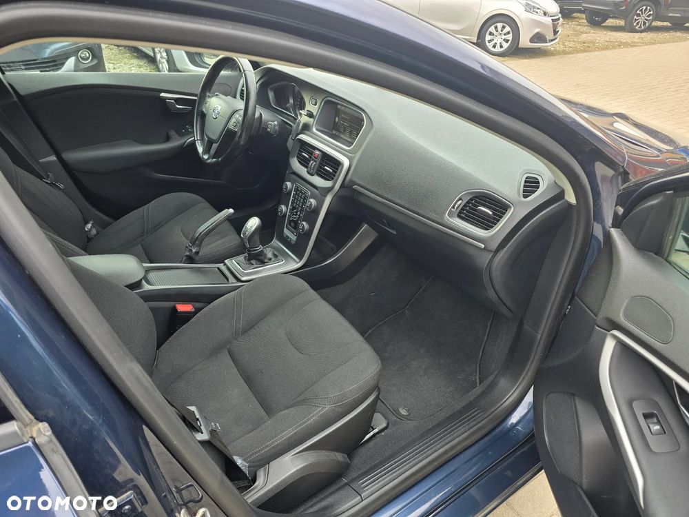Volvo V40 - 11