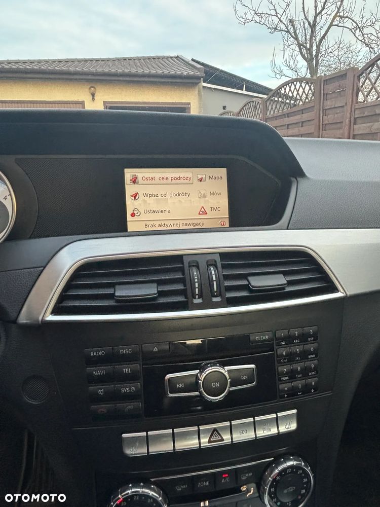 Mercedes-Benz Klasa C 220 CDI DPF (BlueEFFICIENCY) Avantgarde - 12