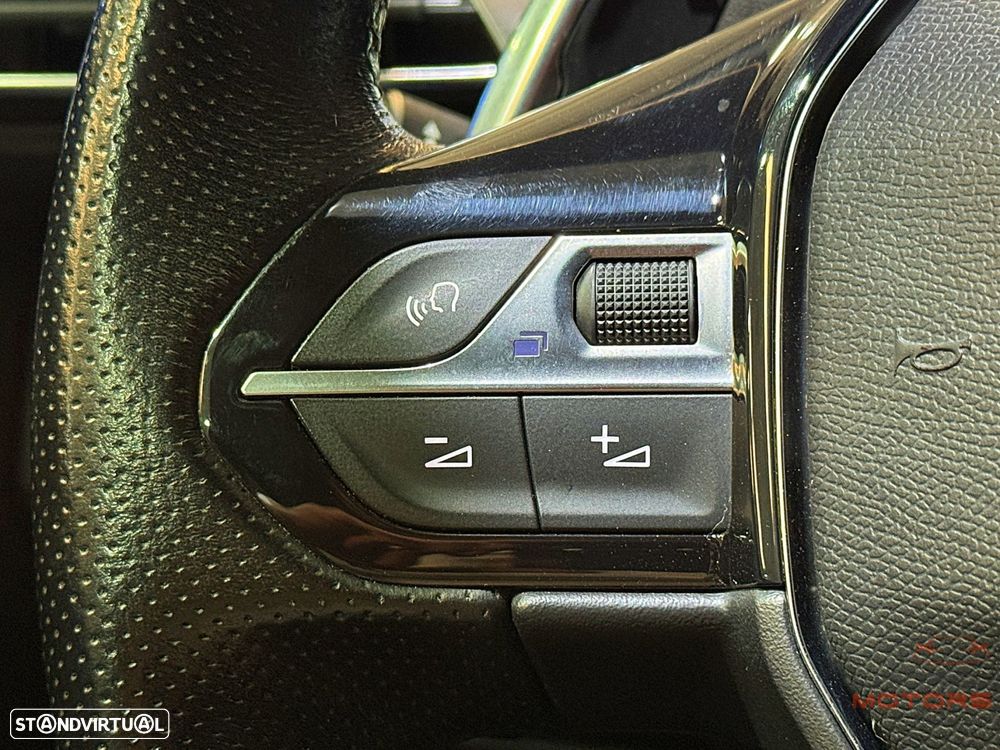 Peugeot 3008 1.2 PureTech GT Line EAT8 - 24