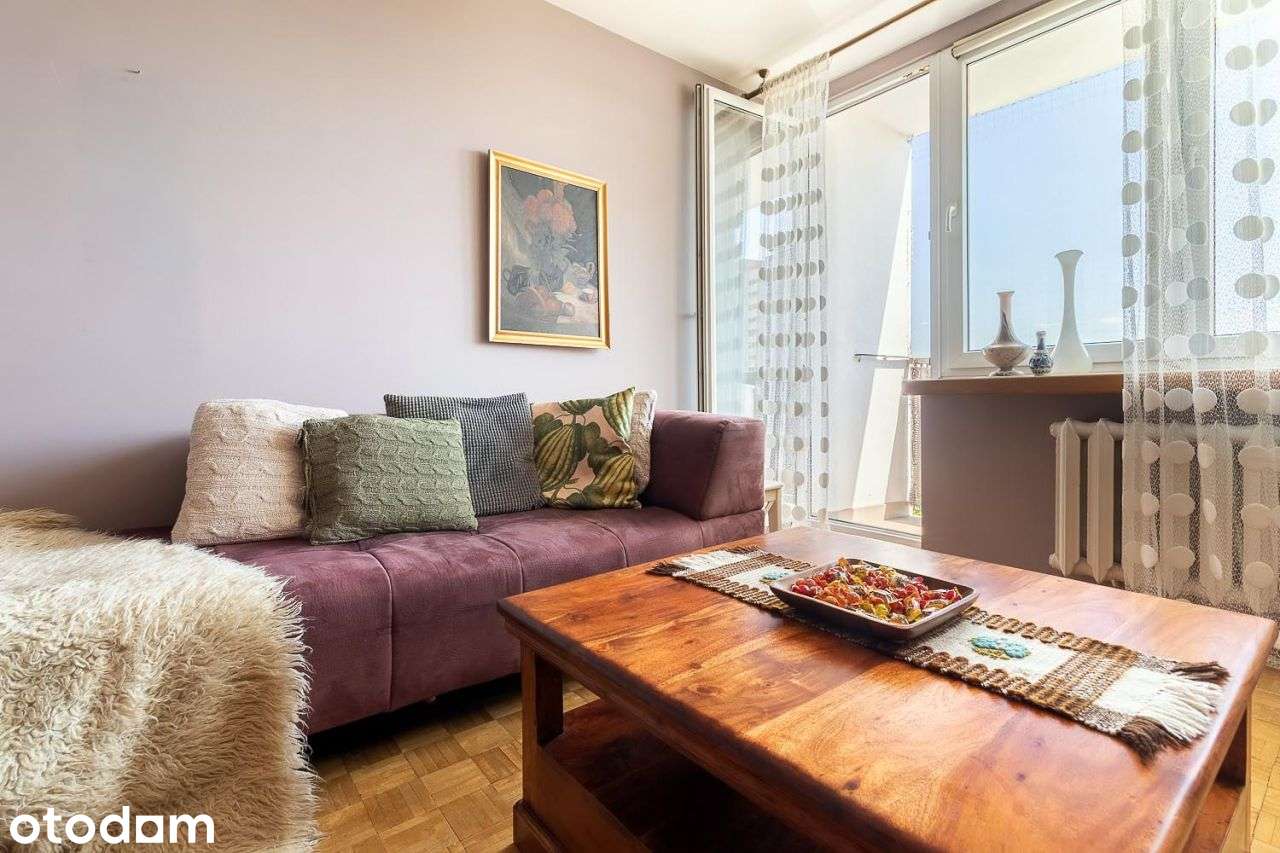 Mieszkanie przy Malcie z balkonem i oddzielną kuch
