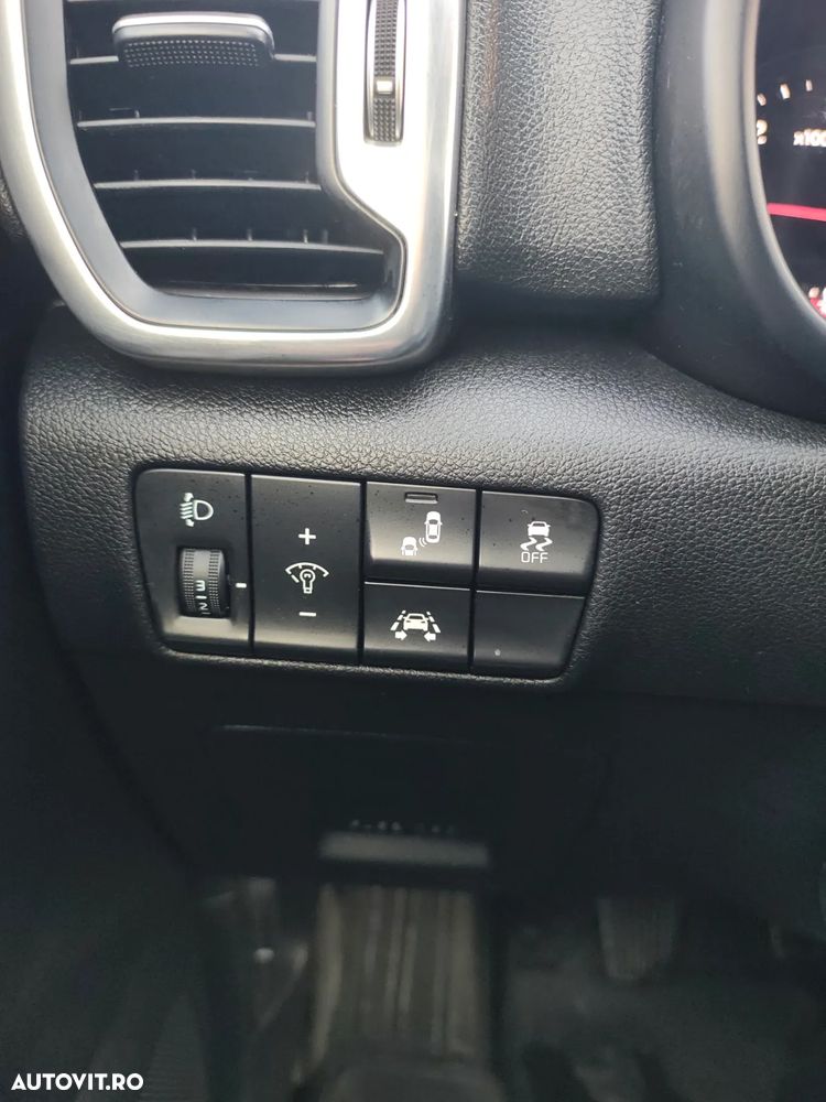 Kia Sportage 1.7 DSL MT 4x2 PREMIUM - 12