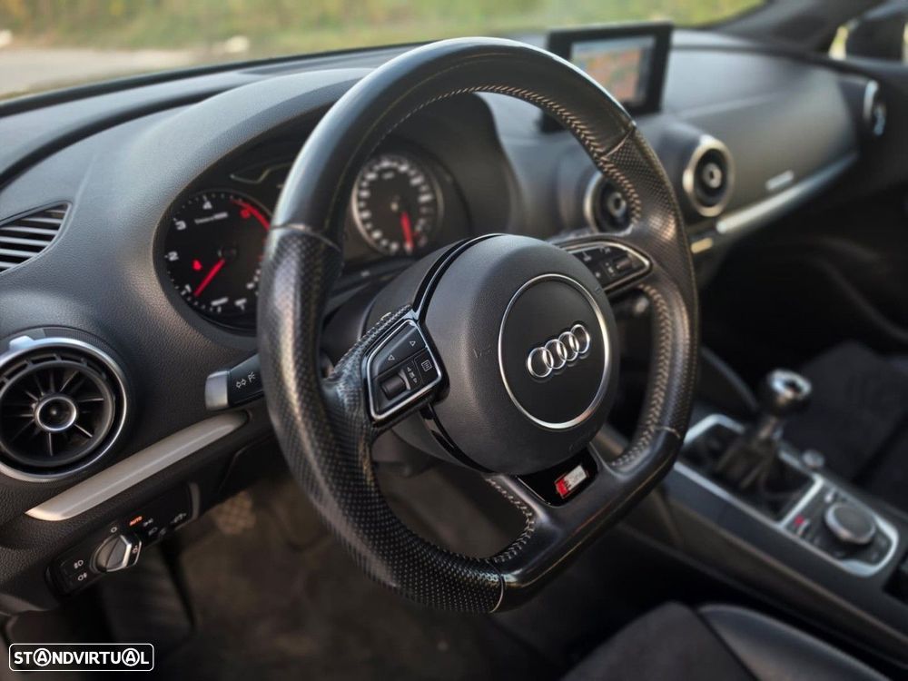 Audi A3 Sportback 1.6 TDI S-line - 25