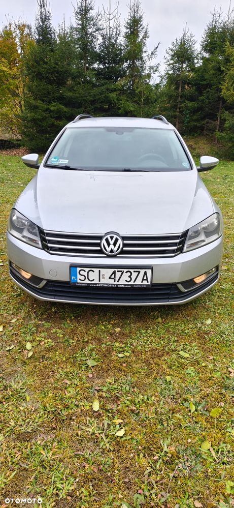Volkswagen Passat - 1