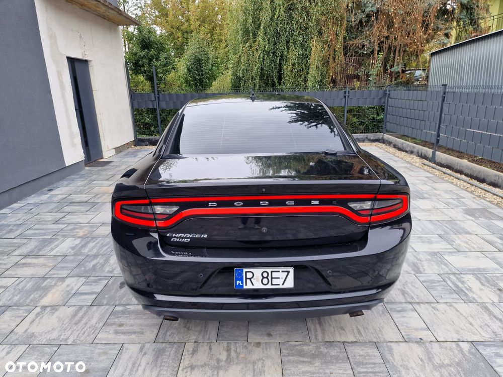 Dodge Charger - 4